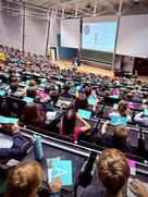 KinderUni - Prof. Tina Hartmann