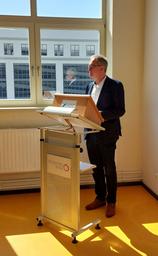 Unipräsident Leible am Pult 